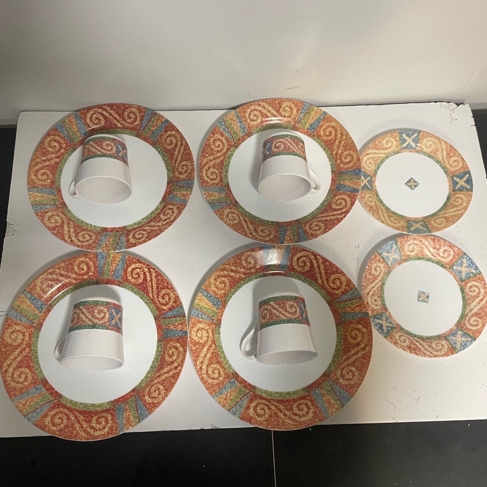 Corelle by Corning Mosaic 10-Piece Dinnerware Set